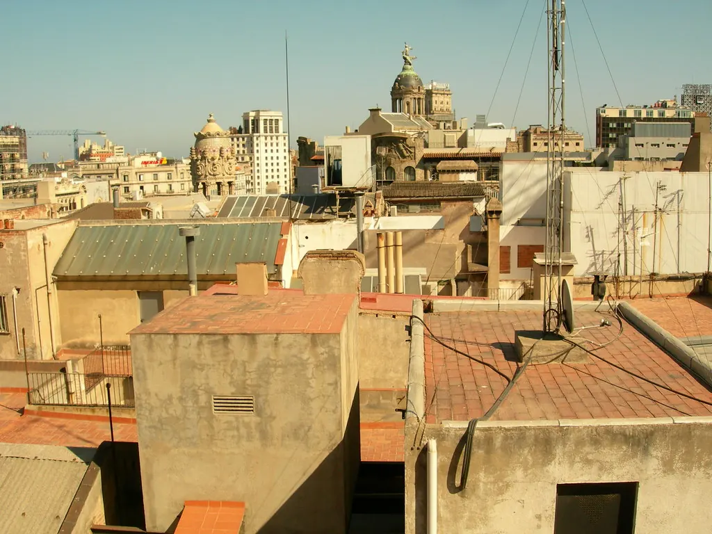 Vista de tejados del casco antiguo de Barcelona